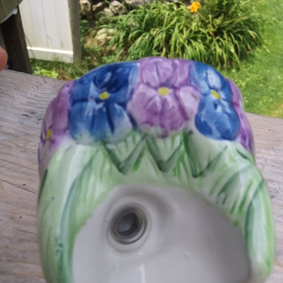 unique salt and pepper shakers frog under flowers - Picture 9 of 13